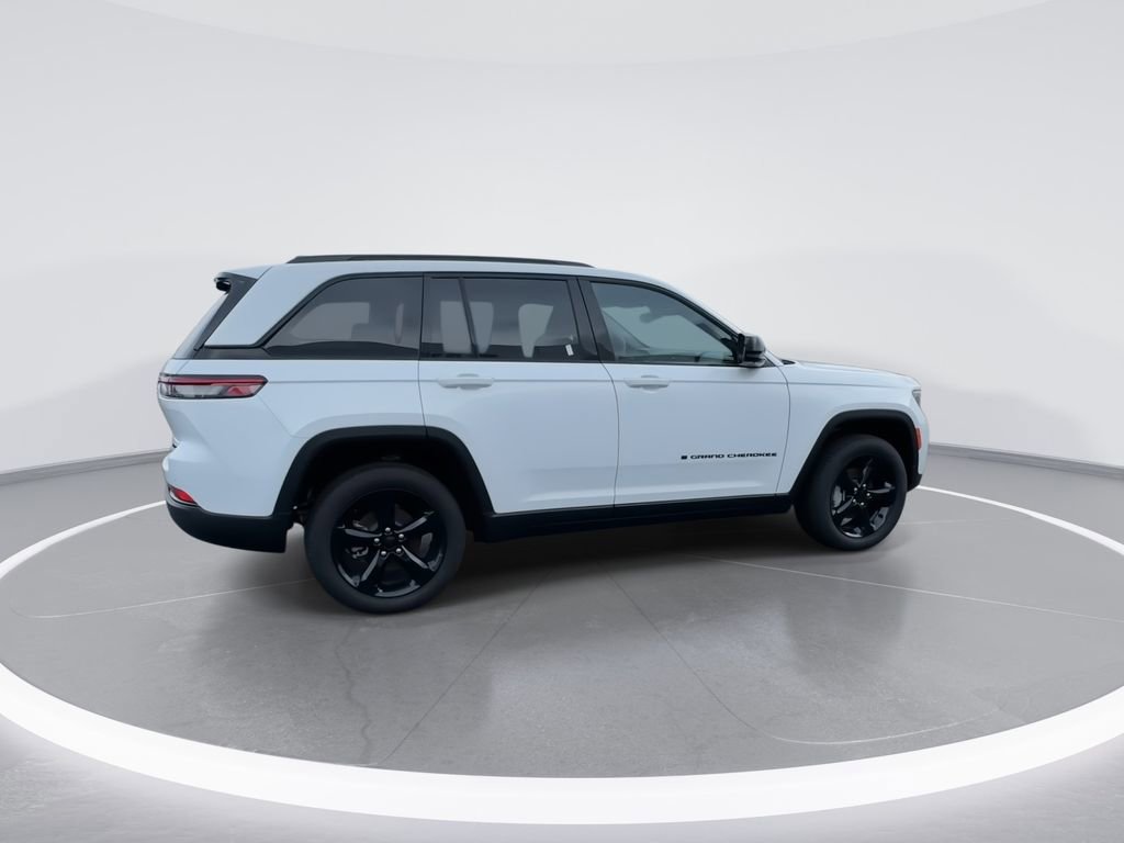 New 2025 Jeep Grand Cherokee Limited w/ Luxury Tech Group II image 2