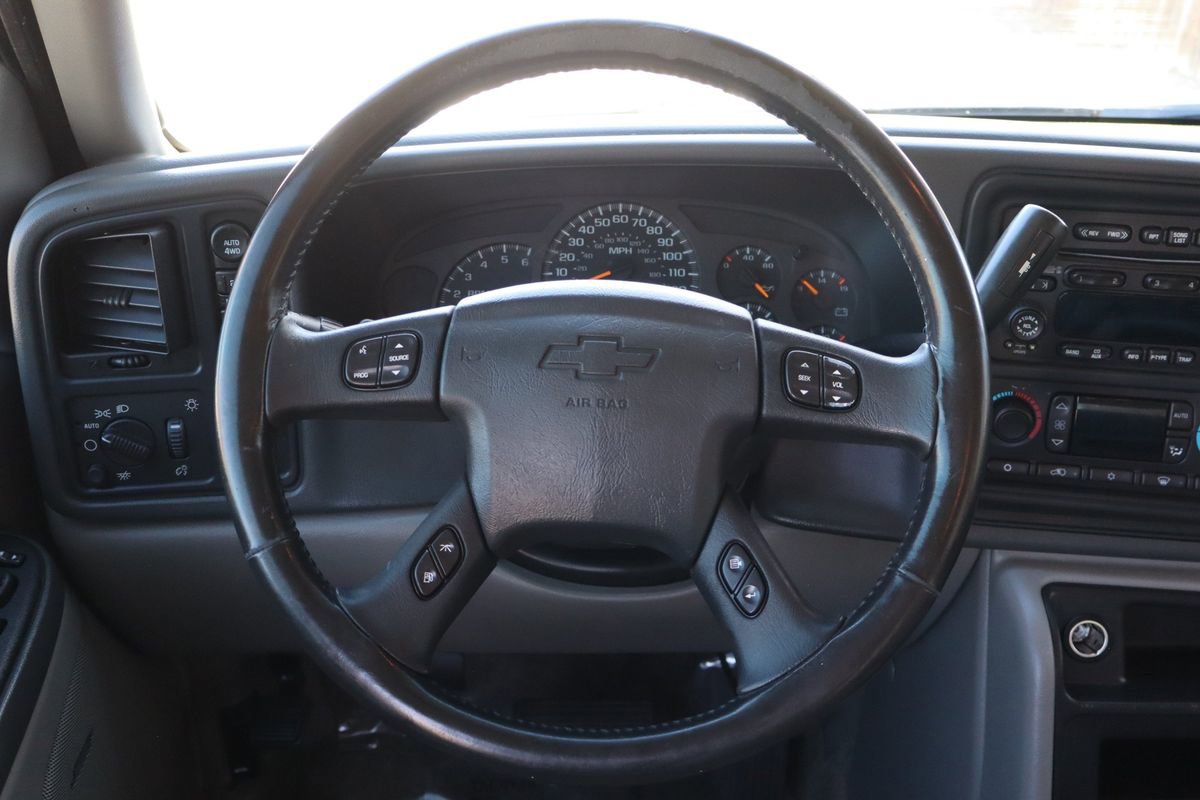 Used 2003 Chevrolet Tahoe LT image 18