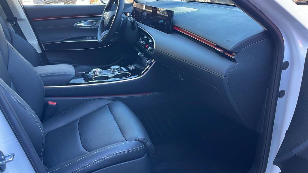 Used 2026 Genesis GV70 2.5T image 32