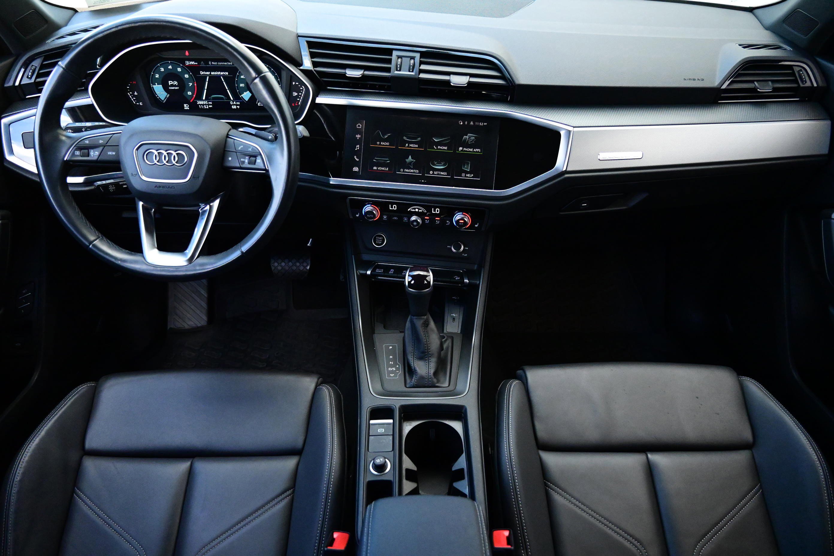 Used 2024 Audi Q3 2.0T Premium Plus image 13