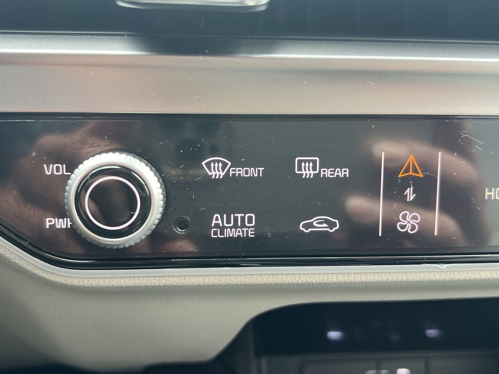 Used 2024 Kia Sorento S w/ Panoramic Sunroof Package image 21