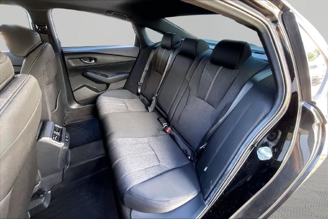 Used 2025 Honda Accord Sport image 16