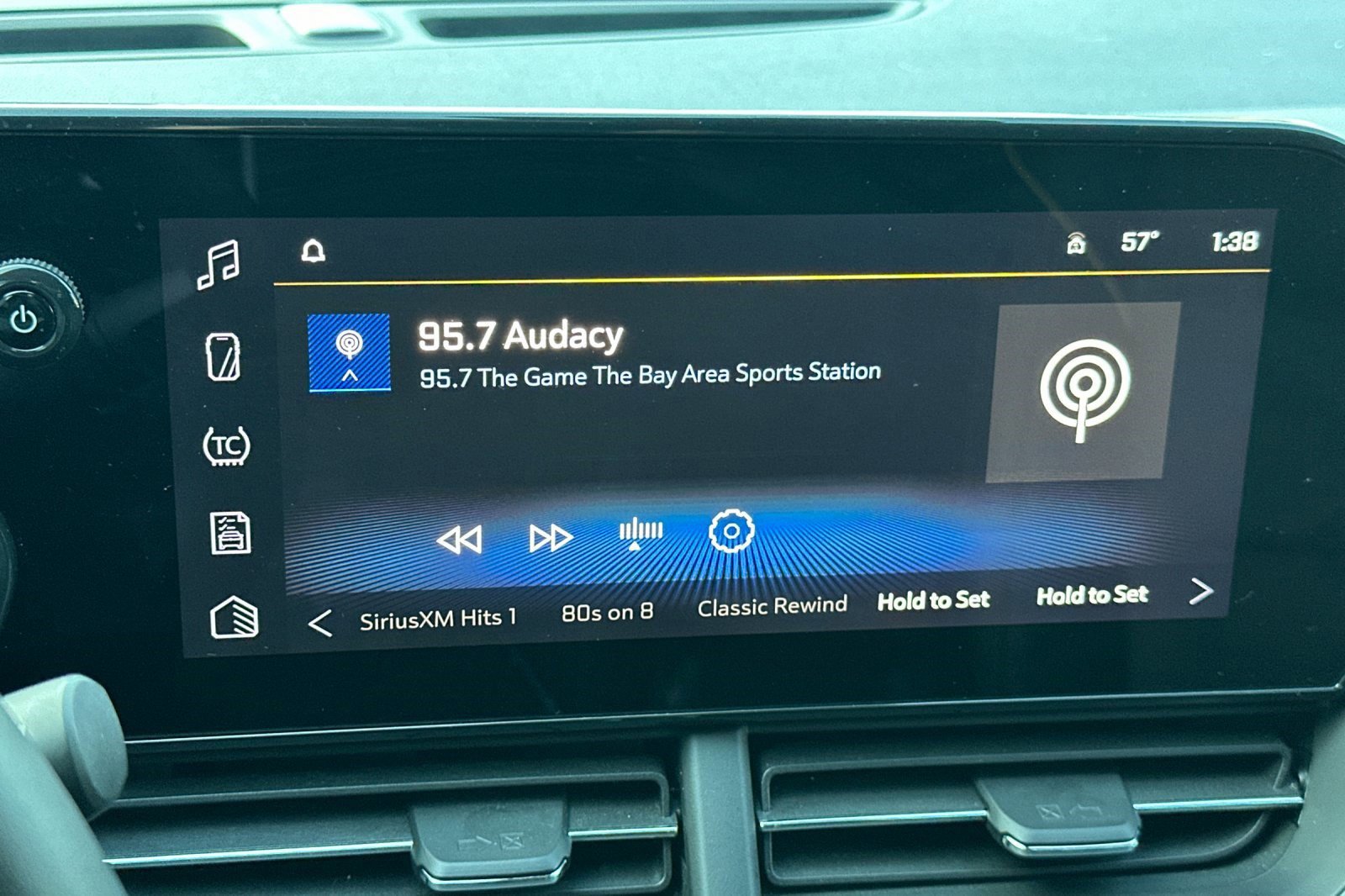 Used 2024 Chevrolet Trax ACTIV image 21