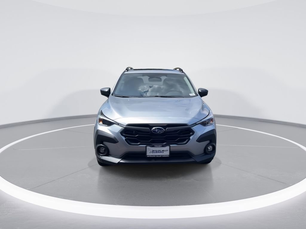 Used 2025 Subaru Crosstrek 2.0i Premium image 3