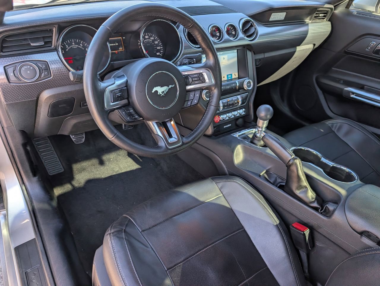 Used 2017 Ford Mustang GT w/ GT Performance Package image 9