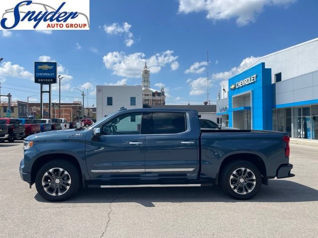 Used 2024 Chevrolet Silverado 1500 High Country w/ Technology Package AWD/4WD image 1