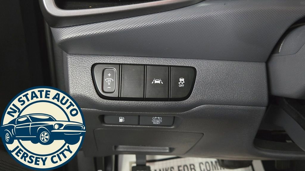 Used 2020 Hyundai Ioniq Blue image 18