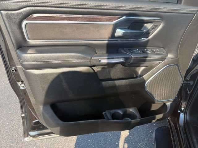 Used 2025 RAM 1500 Laramie AWD/4WD image 12