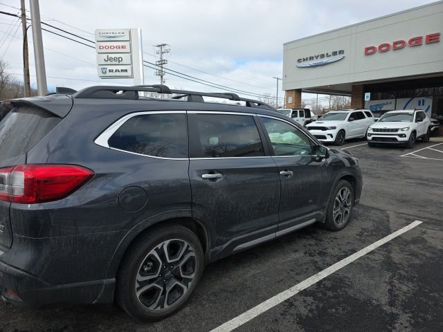 Used 2023 Subaru Ascent Touring image 10