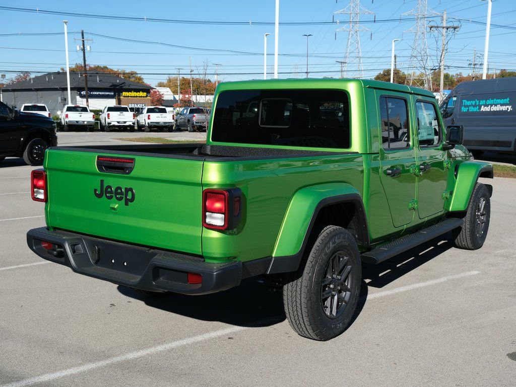 New 2026 Jeep Gladiator Sport AWD/4WD image 9