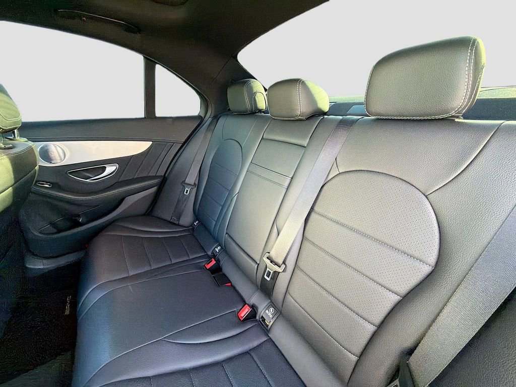 Used 2019 Mercedes-Benz C 300 4MATIC Sedan image 21