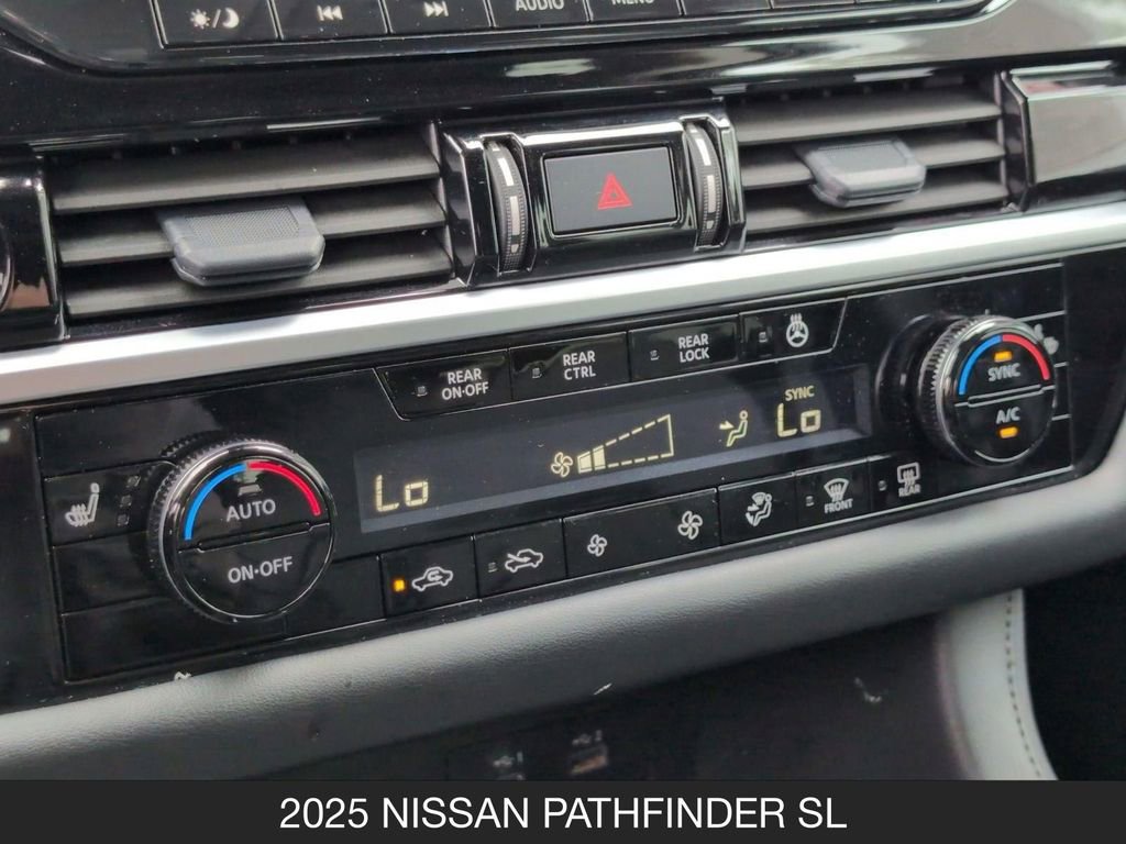 Certified 2025 Nissan Pathfinder SL w/ SL Premium Package FWD image 24