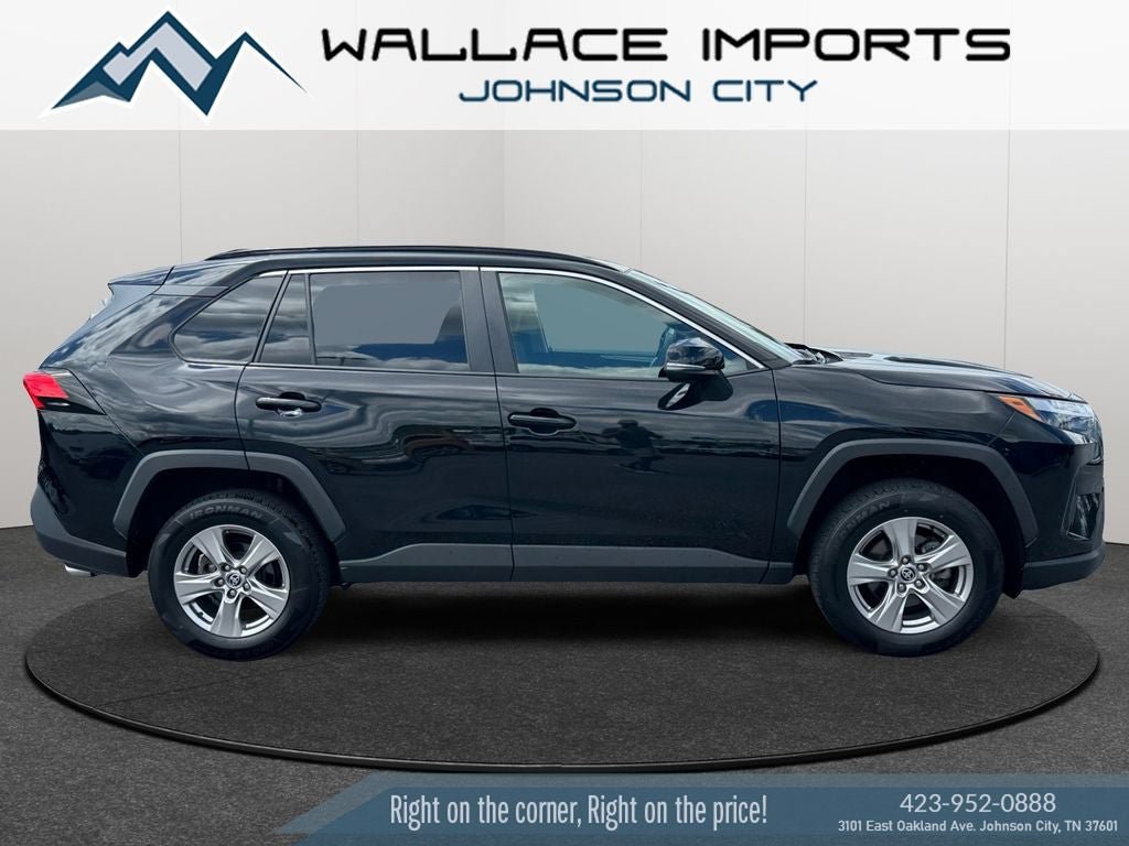 Used 2023 Toyota RAV4 XLE AWD/4WD image 6