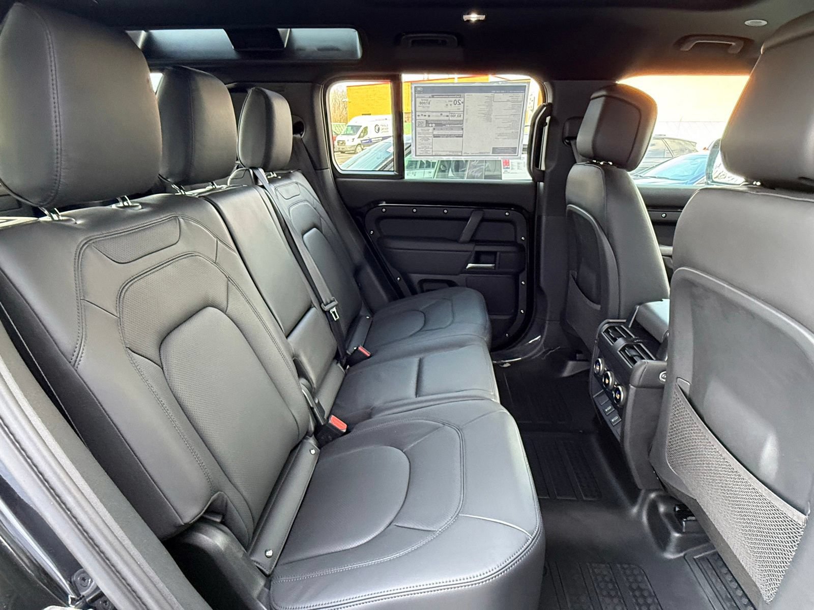 New 2026 Land Rover Defender 110 X-Dynamic SE AWD/4WD image 16
