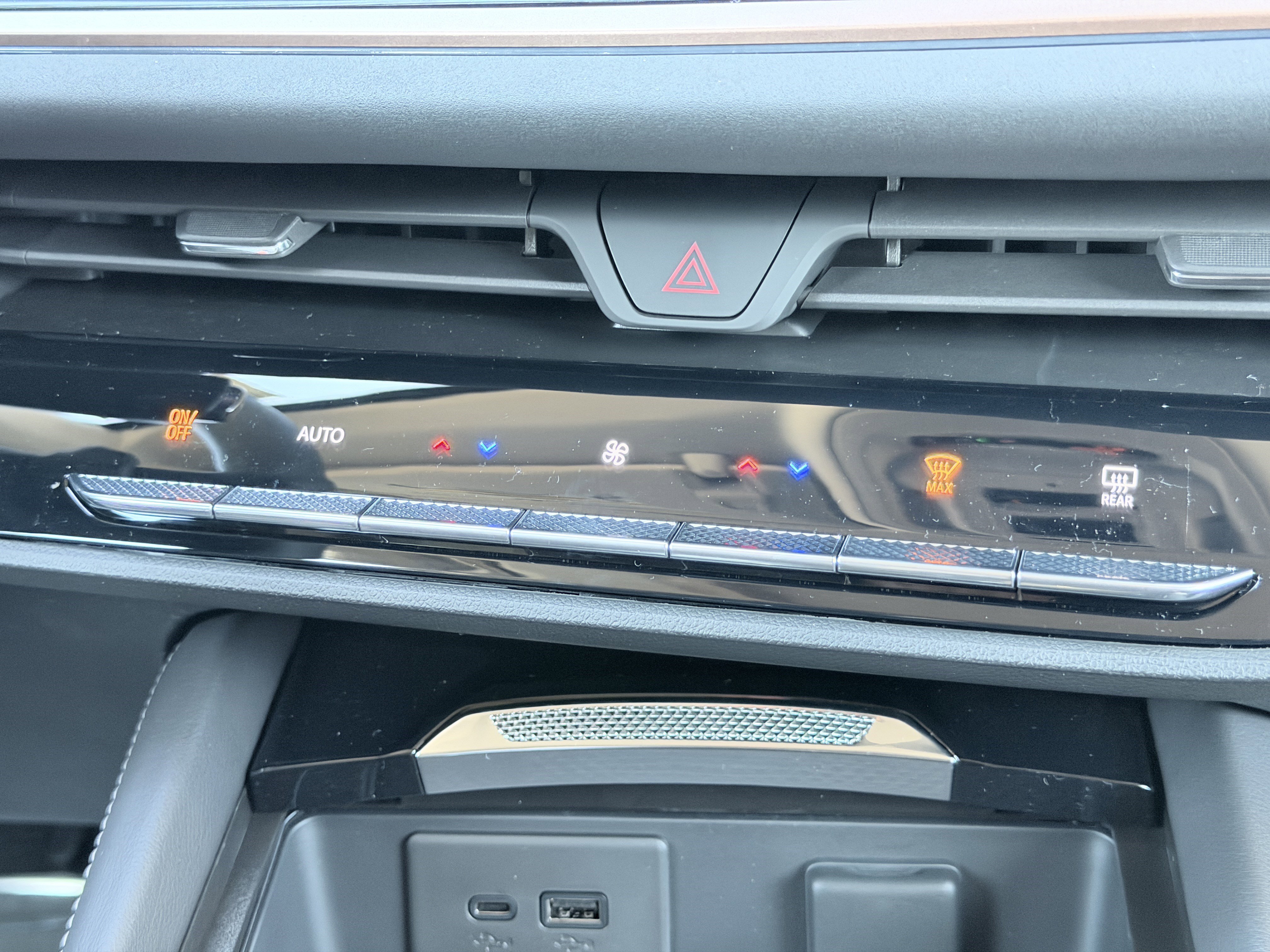 New 2026 Buick Envision Sport Touring AWD/4WD image 19
