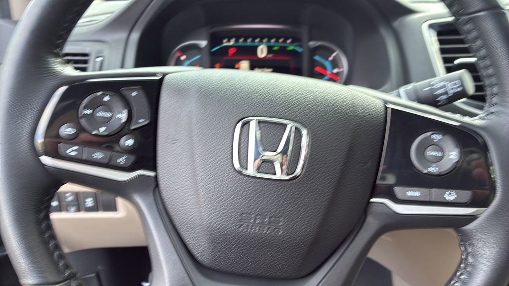 Used 2021 Honda Pilot Touring image 12