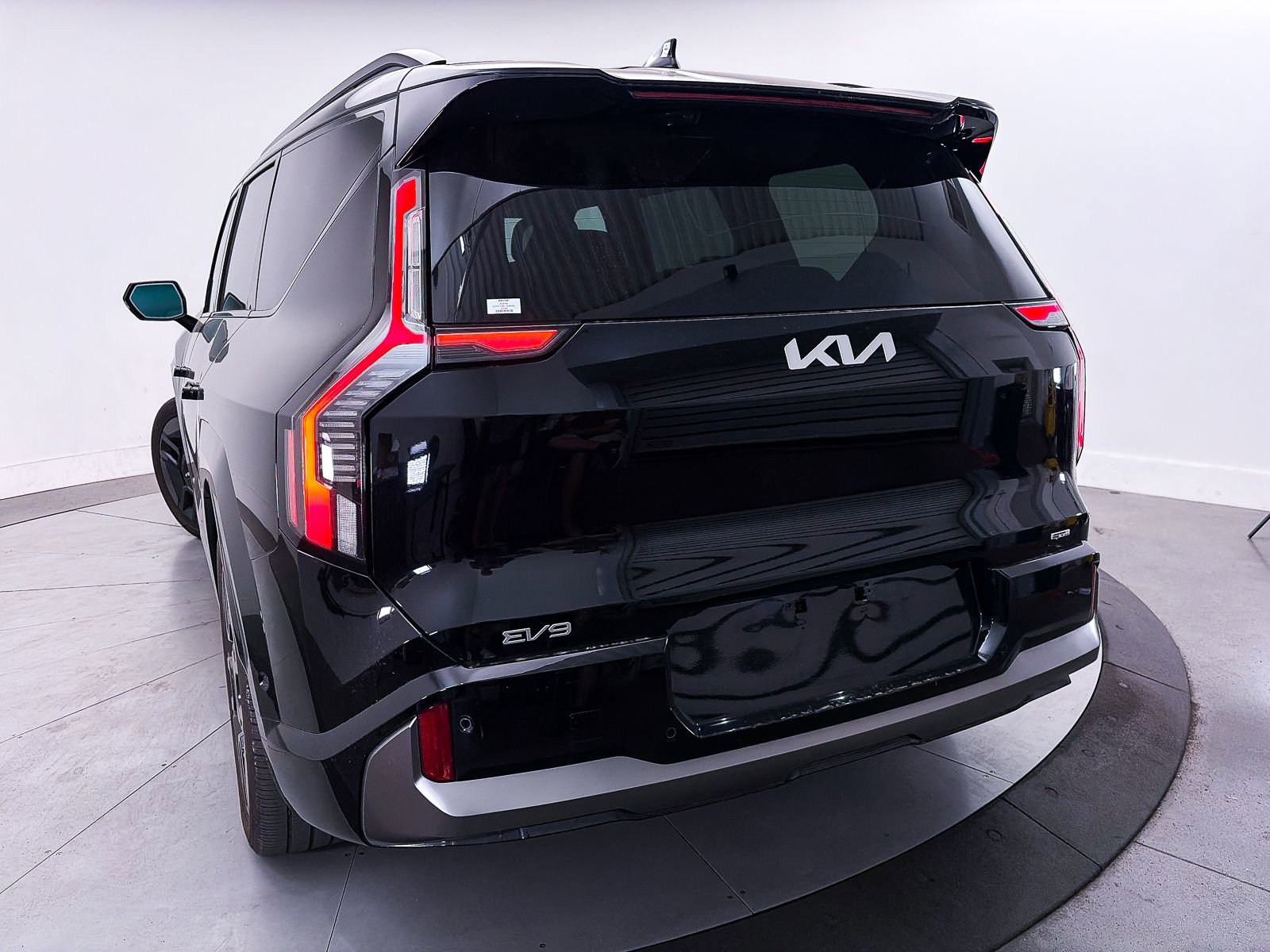 Used 2024 Kia EV9 GT-Line AWD/4WD image 10