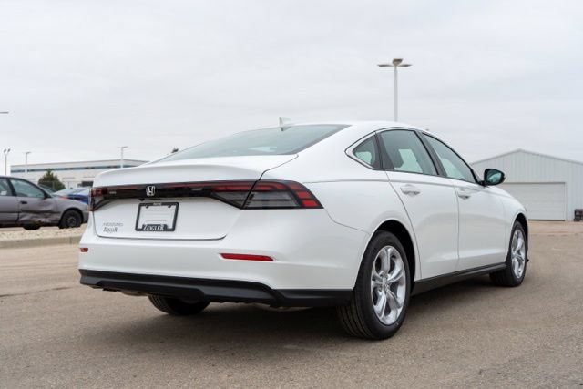 Used 2023 Honda Accord LX image 7