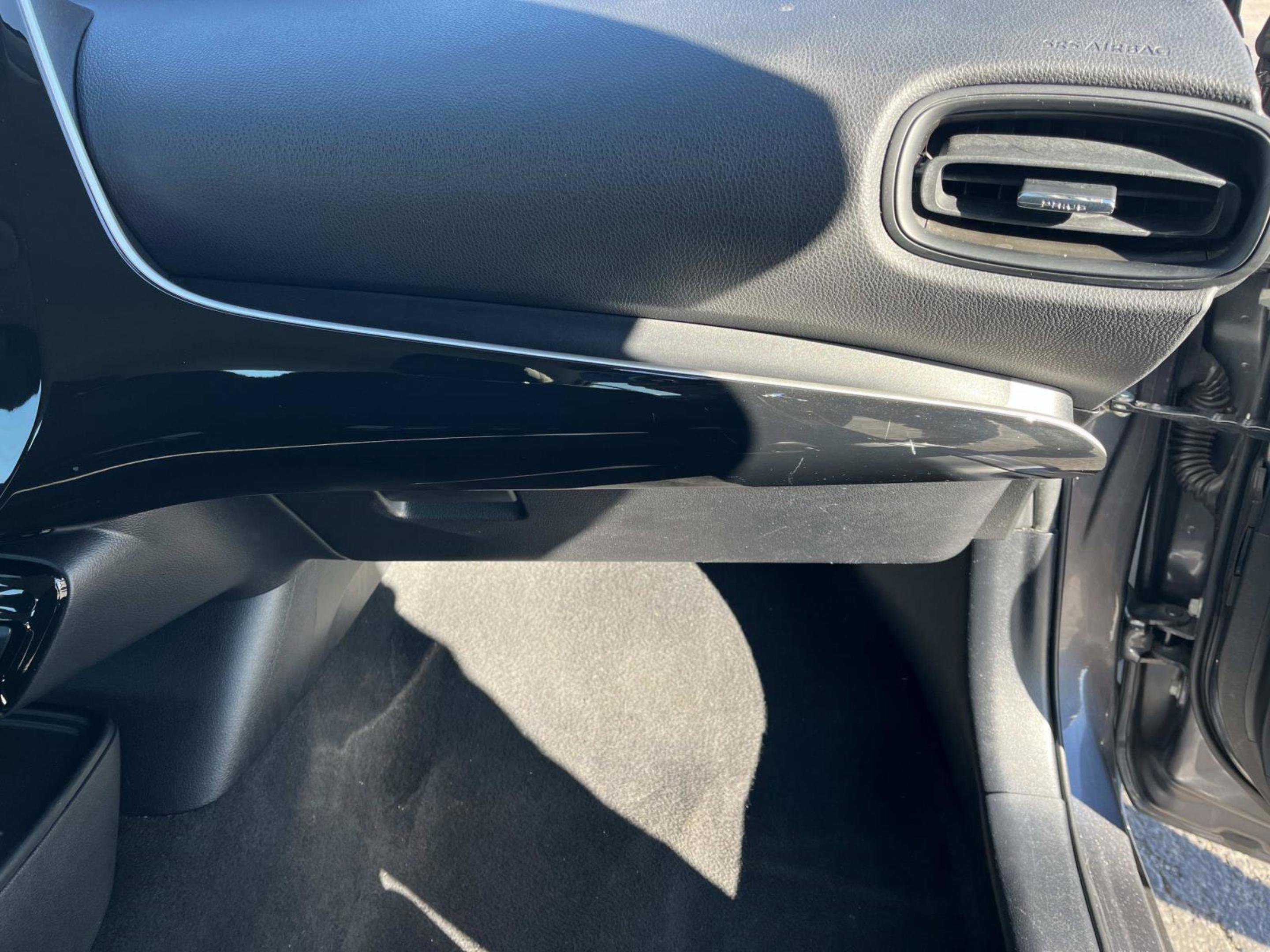 Used 2022 Toyota Prius L Eco image 25