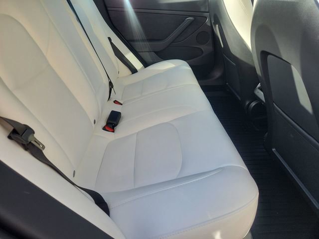 Used 2023 Tesla Model 3 Performance image 25