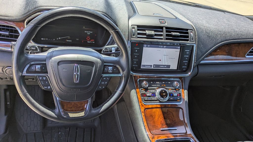 Used 2020 Lincoln Continental Reserve FWD image 11