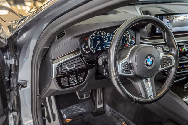 Used 2018 BMW 540i xDrive 540i xDRIVE - M SPORT - NAV - image 25