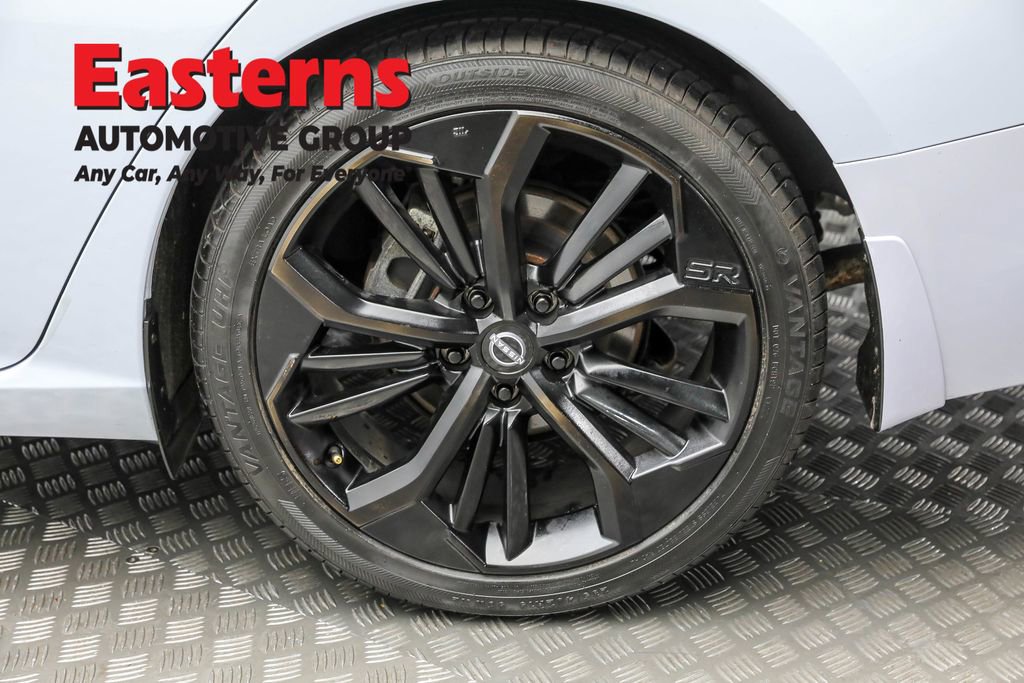 Used 2023 Nissan Altima 2.5 SR w/ SR Premium Package image 8