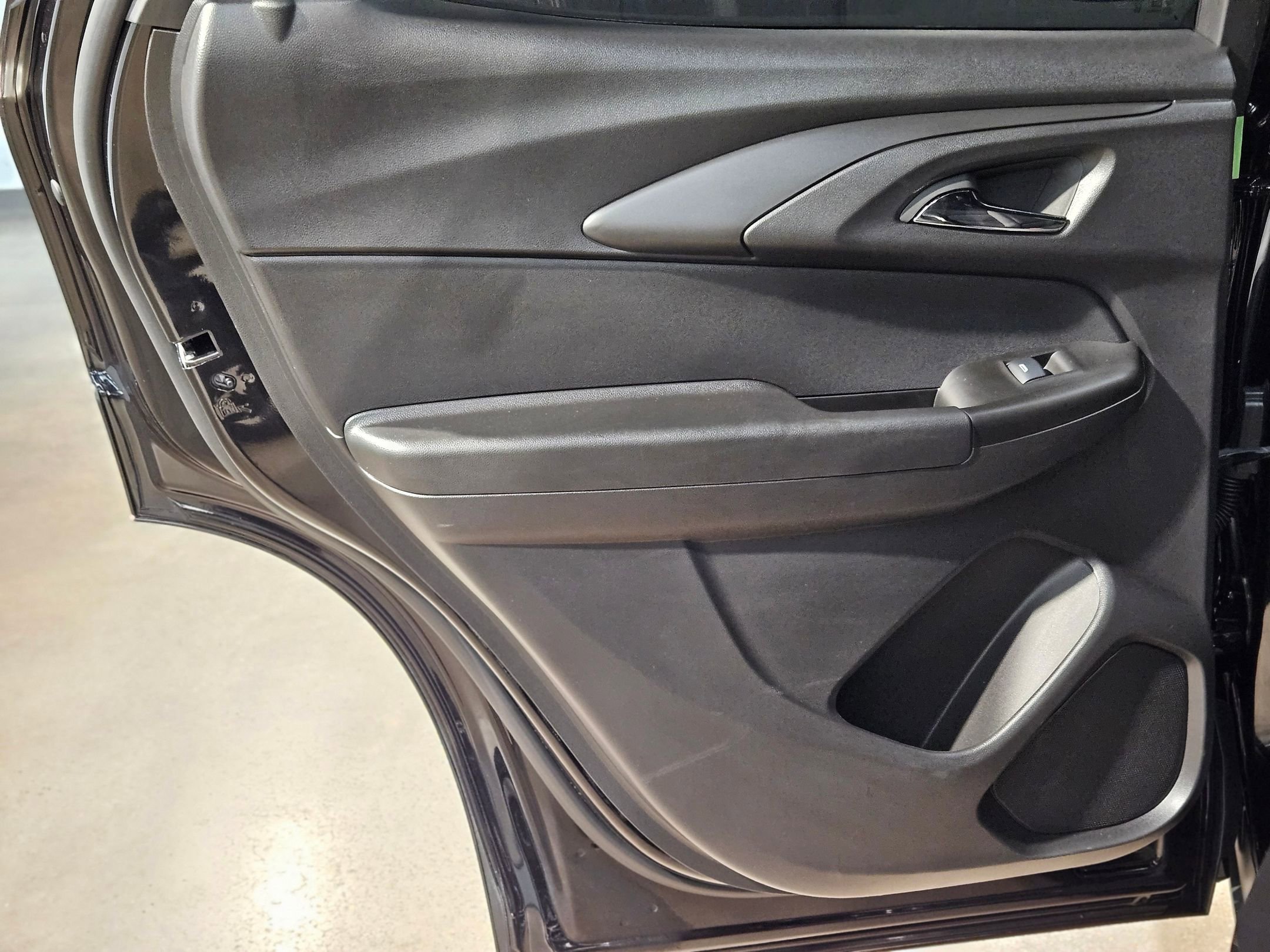 Used 2025 Chevrolet TrailBlazer RS w/ Convenience Package image 33