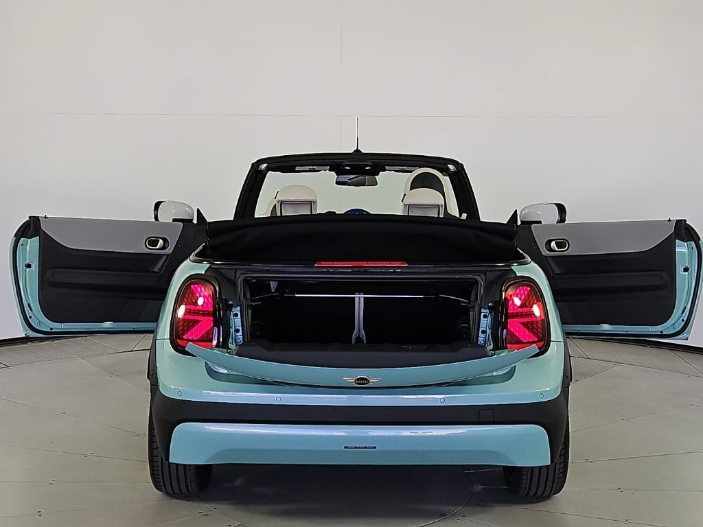 Used 2026 MINI Cooper S FWD image 10