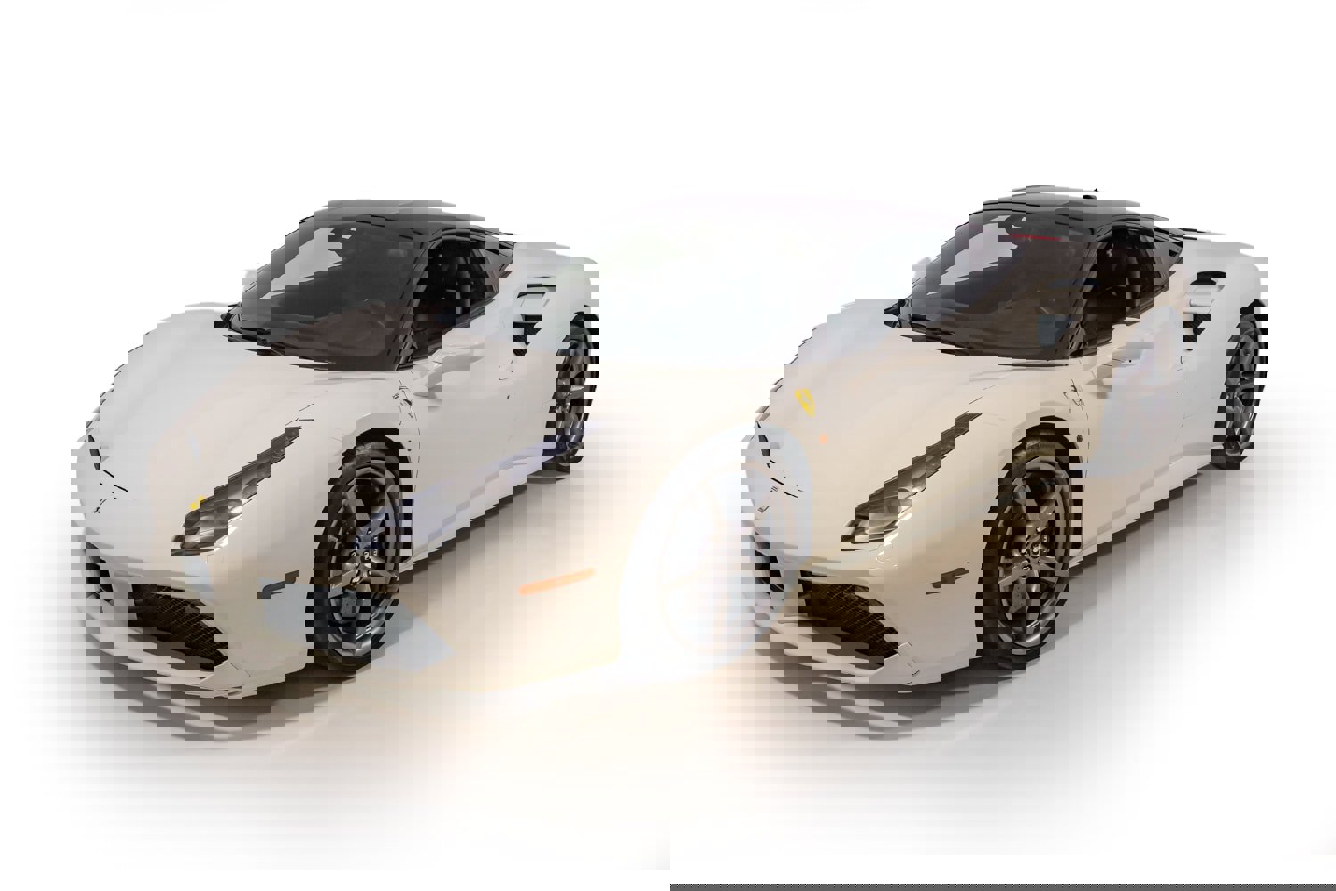 Used 2018 Ferrari 488 GTB image 2