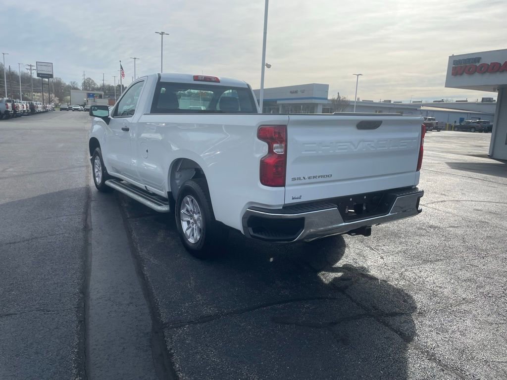 Used 2025 Chevrolet Silverado 1500 W/T image 5
