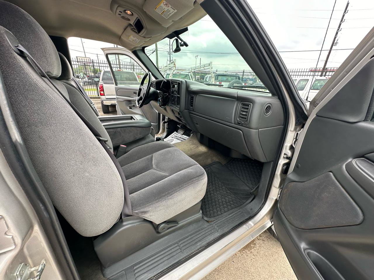 Used 2006 GMC Sierra 2500 SLE AWD/4WD image 33