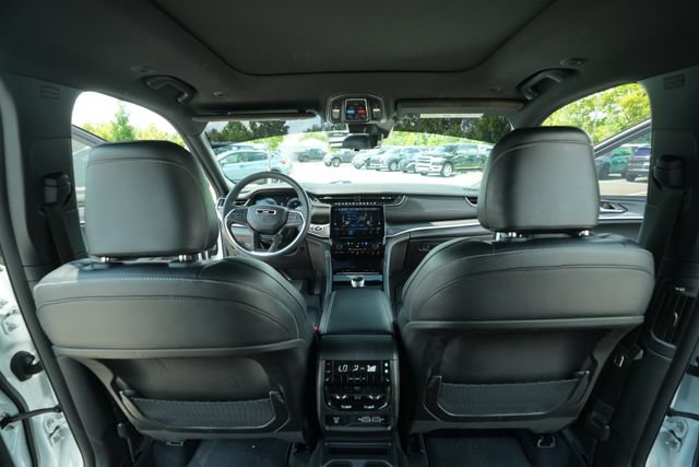 Used 2024 Jeep Grand Cherokee L Limited w/ Luxury Tech Group II RWD image 27