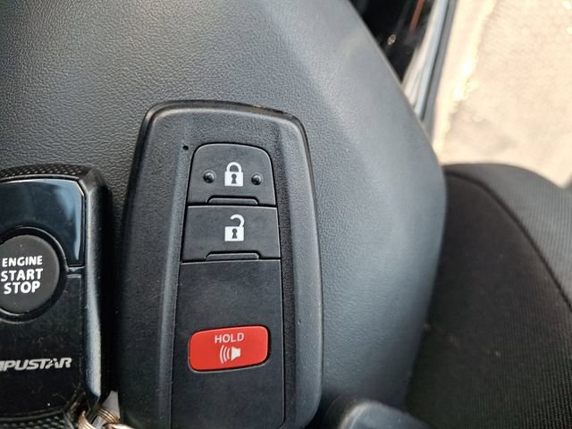 Used 2019 Toyota C-HR XLE FWD image 15