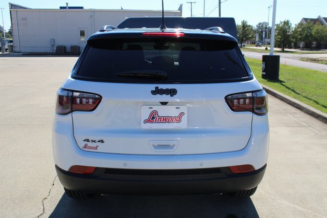 New 2026 Jeep Compass Limited image 4