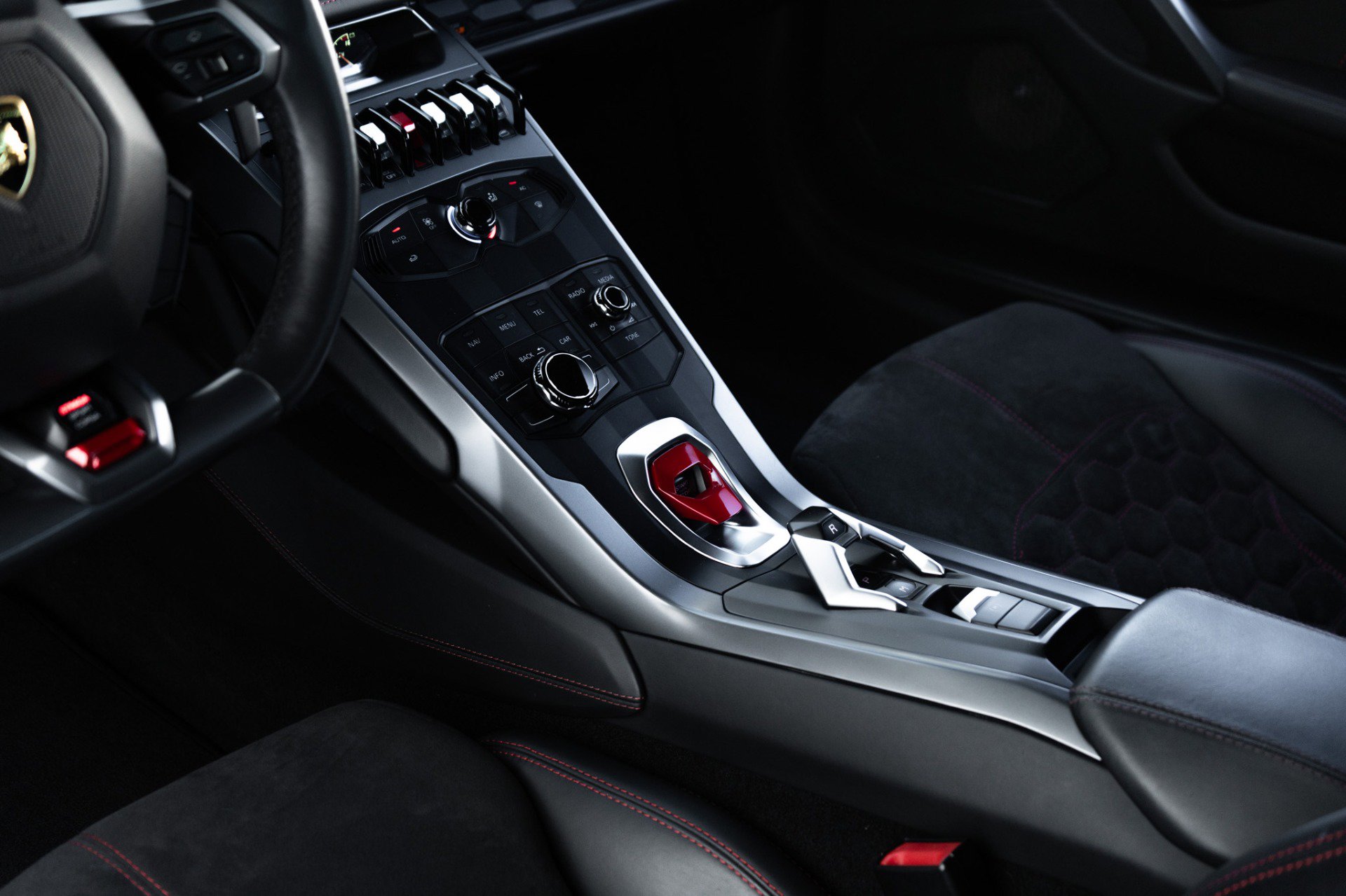 Used 2015 Lamborghini Huracan LP 610-4 image 21