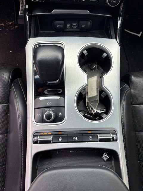 Used 2018 Kia Stinger GT2 AWD/4WD image 18