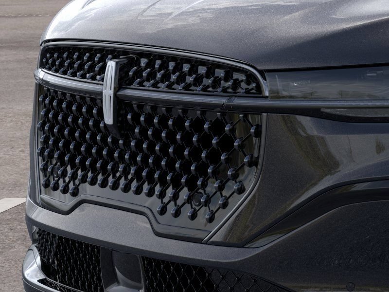 New 2026 Lincoln Nautilus Reserve w/ Jet Appearance Package AWD/4WD image 18