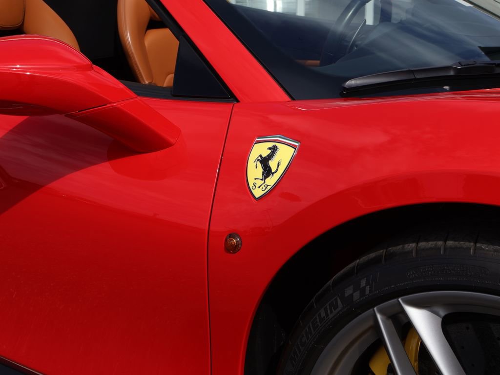 Used 2019 Ferrari 488 Spider RWD image 24