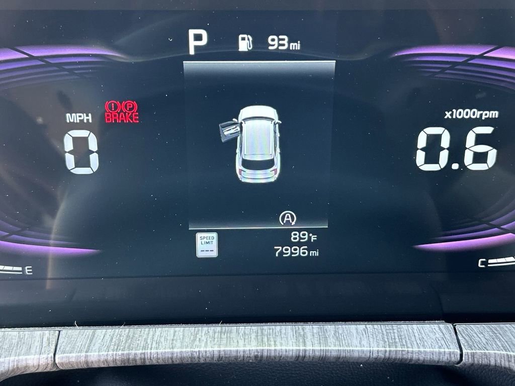 Used 2025 Kia Telluride EX image 12