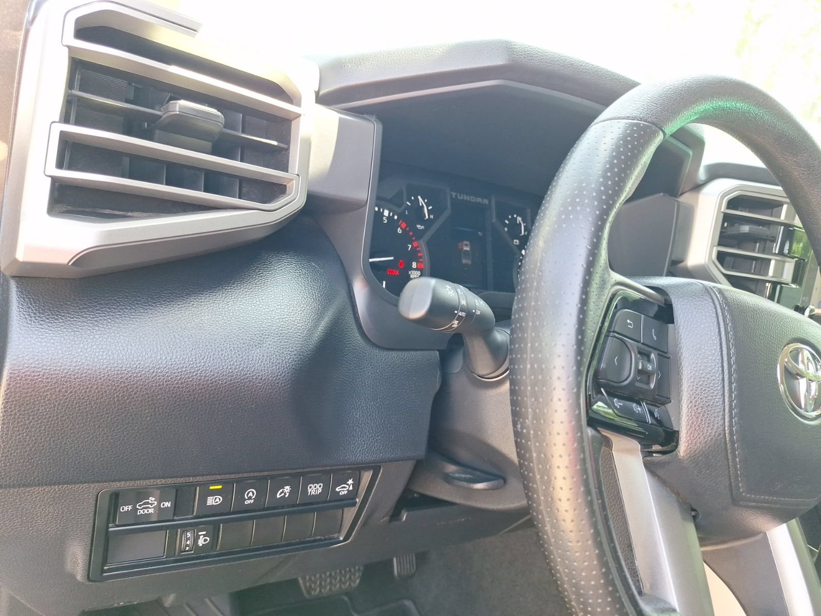 Used 2023 Toyota Tundra SR5 w/ SR5 Convenience Package AWD/4WD image 20