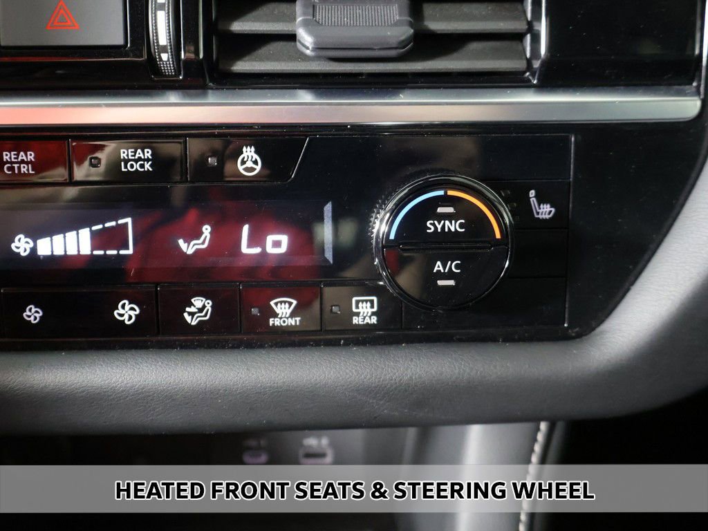 Used 2024 Nissan Pathfinder SL AWD/4WD image 7