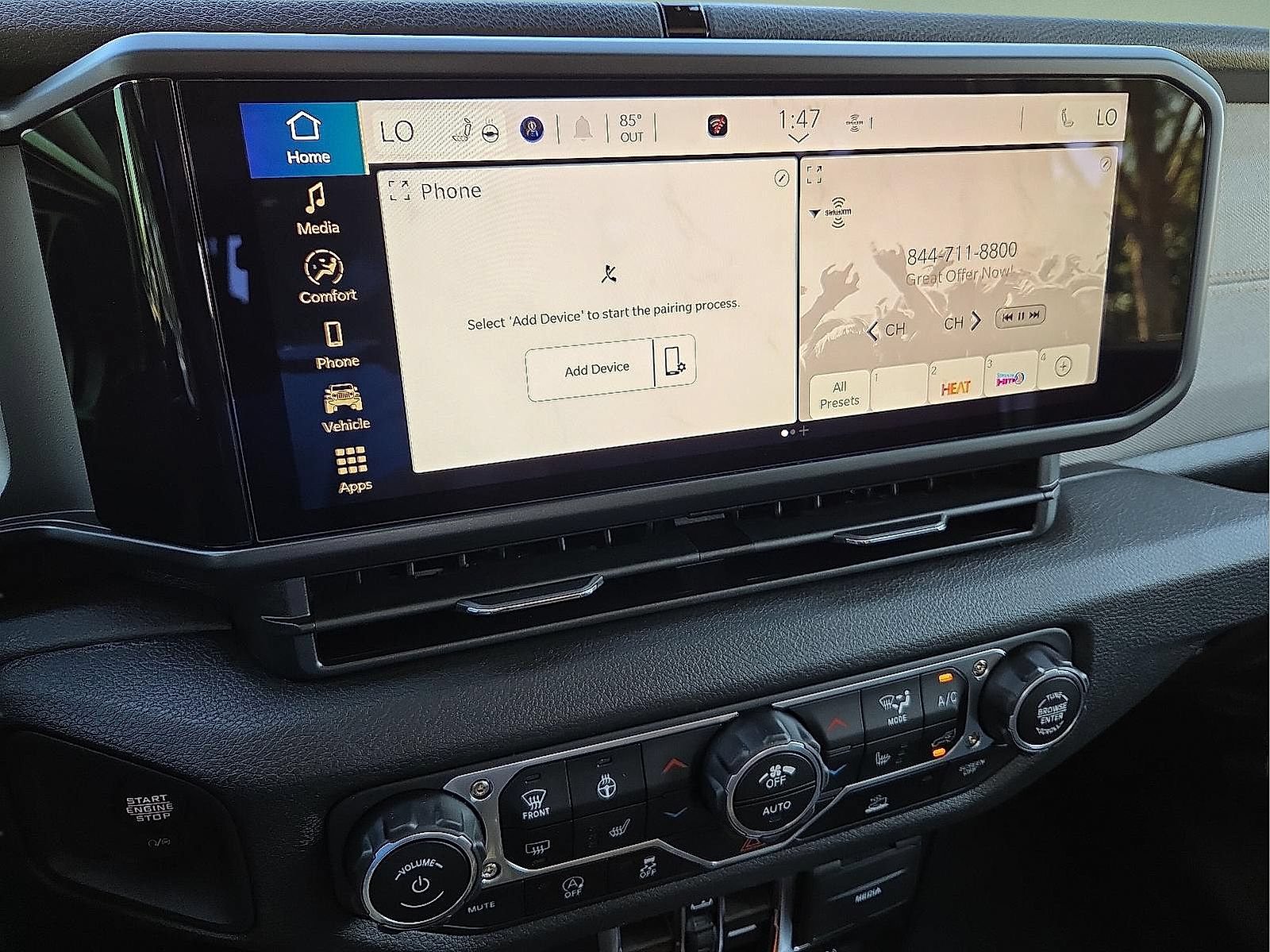 Used 2025 Jeep Gladiator Sport AWD/4WD image 17