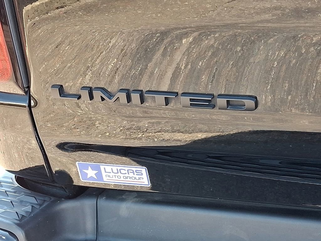 Used 2020 RAM 1500 Limited w/ Black Appearance Package image 32