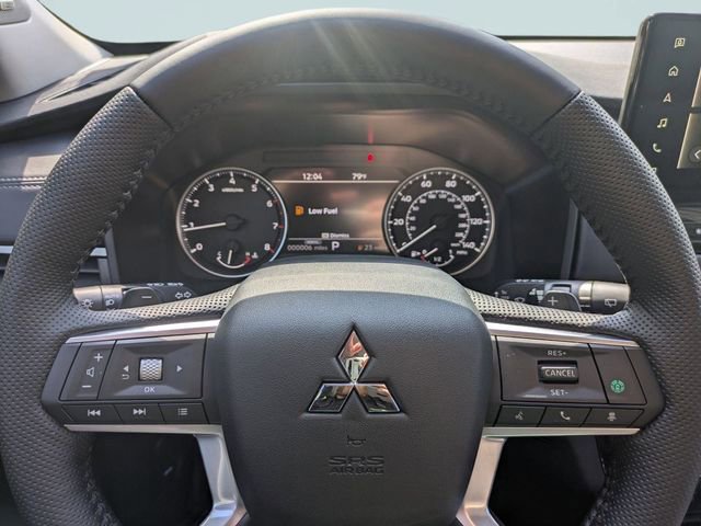 New 2026 Mitsubishi Outlander SE image 31