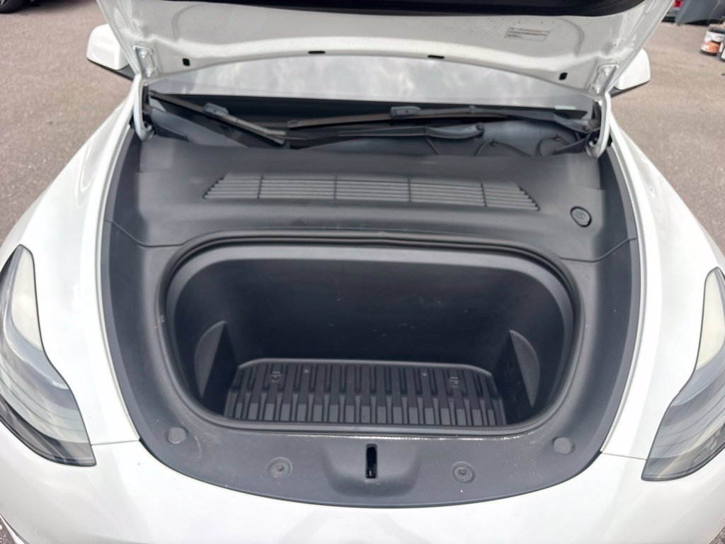Used 2022 Tesla Model Y Performance AWD/4WD image 22