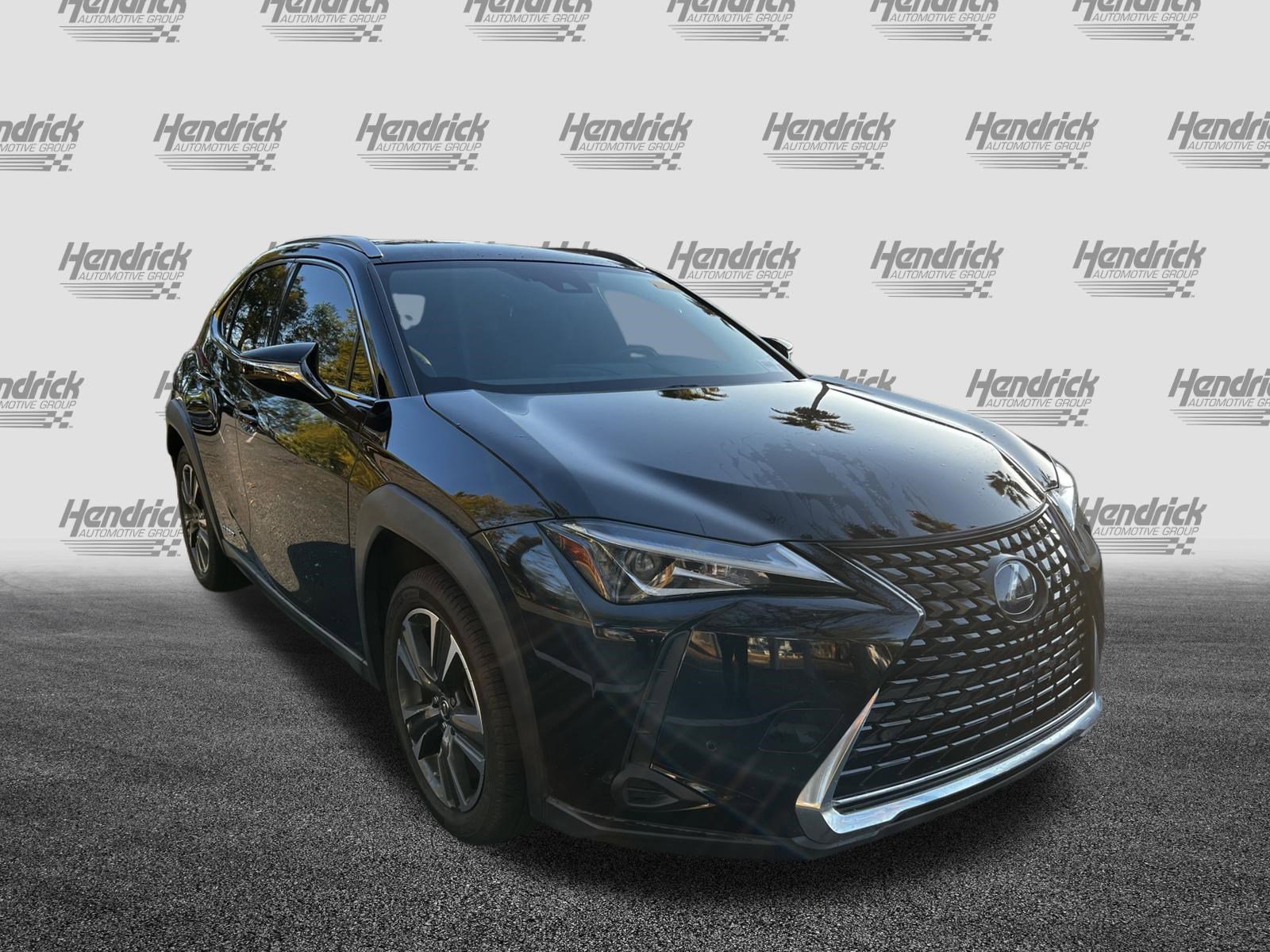 Used 2019 Lexus UX 250h w/ Premium Package image 2