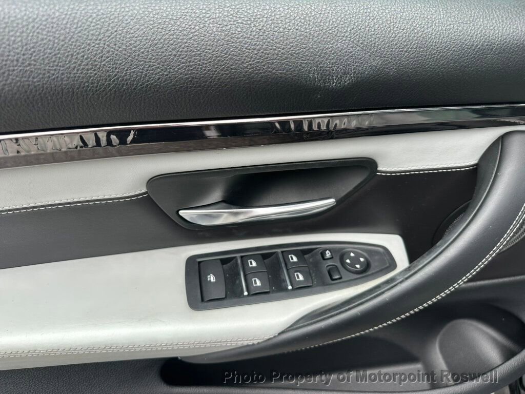 Used 2018 BMW M4 Convertible image 17