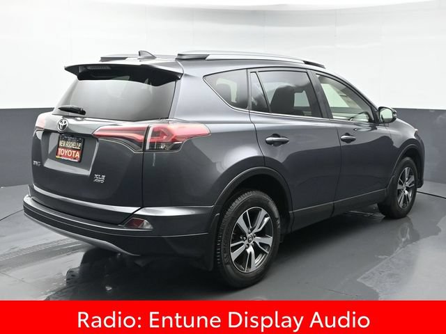 Used 2018 Toyota RAV4 XLE AWD/4WD image 7