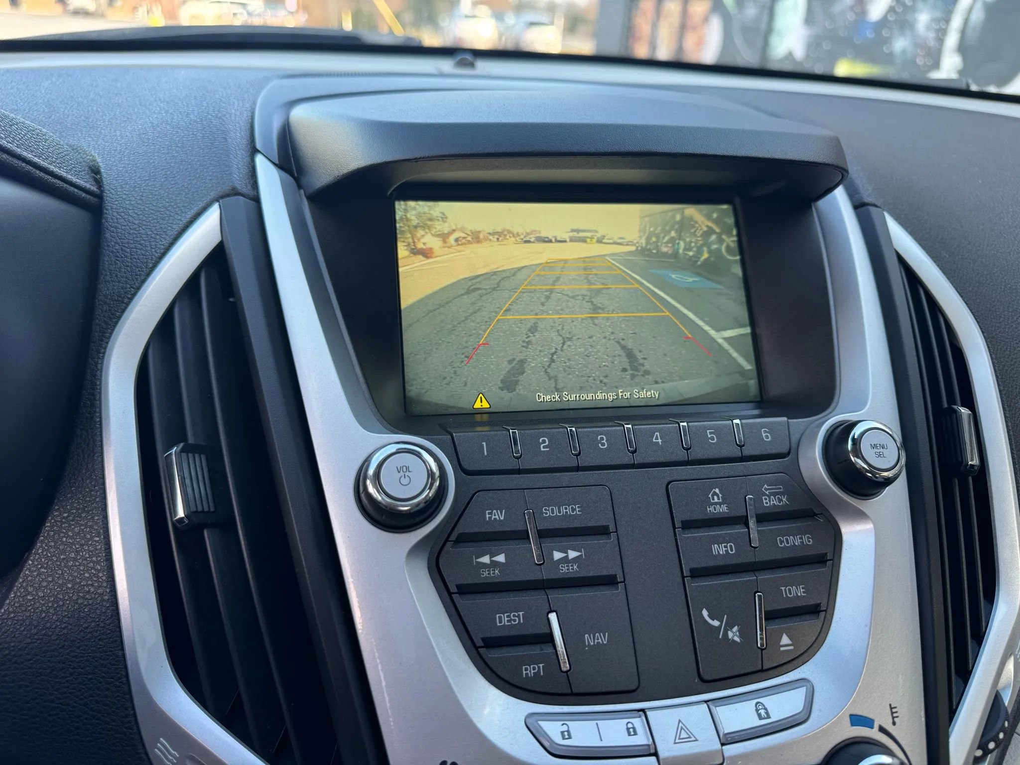 Used 2015 GMC Terrain SLE w/ Chrome Edition image 13